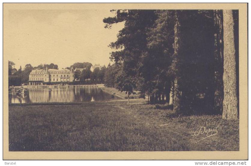 RAMBOUILLET - Le Château : Vue Sur "l´Ile Des Festins" - Rambouillet (Château)