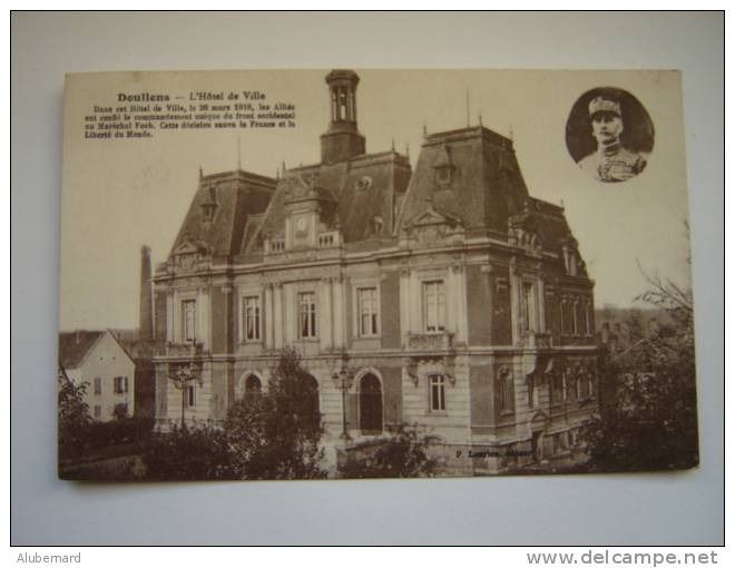 DOULLENS. L'Hotel De Ville - Doullens