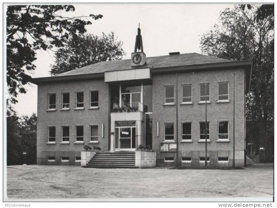 Neeroeteren - Gemeentehuis (Maaseik) - Maaseik