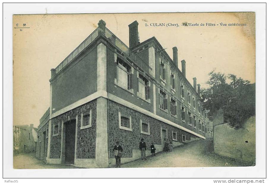 CULAN - Ecole Des Fille Vue Extérieure - Culan