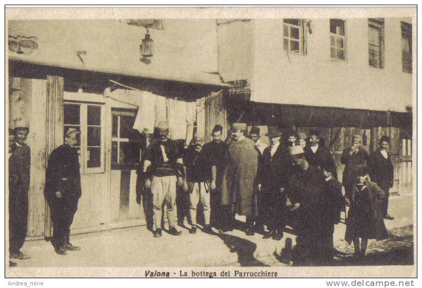 ALBANIA - VALONA, LA BOTTEGA DEL PARRUCCHIERE     STR1 - Albanie