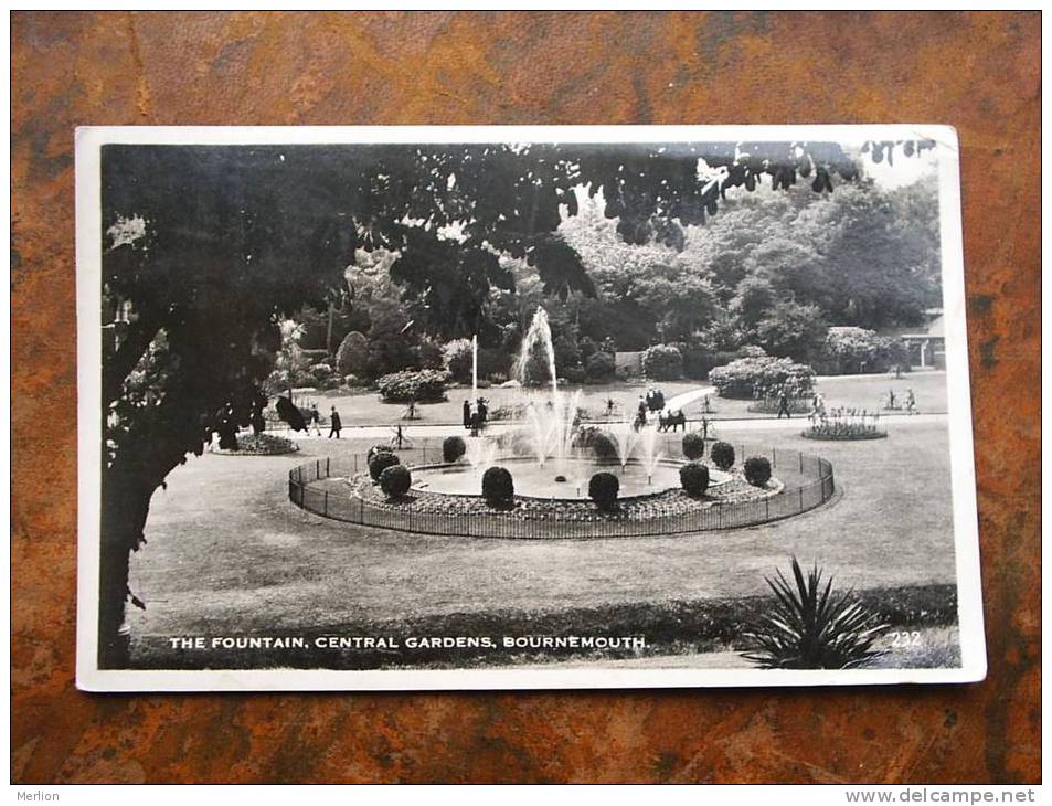 Bournemouth, The Fountain , Central Garden RPPC   Cca 1935-  F+  9926 - Bournemouth (desde 1972)