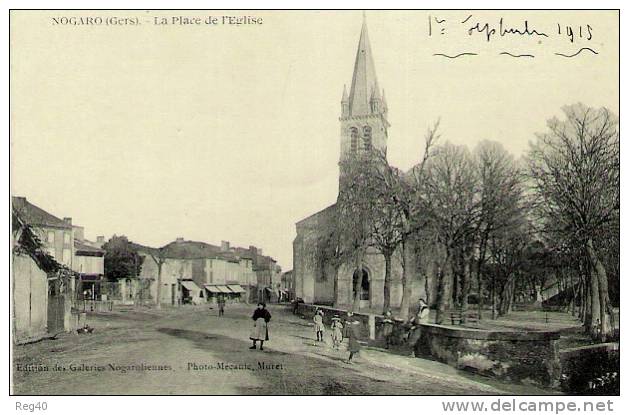 D32 - NOGARO  - La Place De L'Eglise - Nogaro