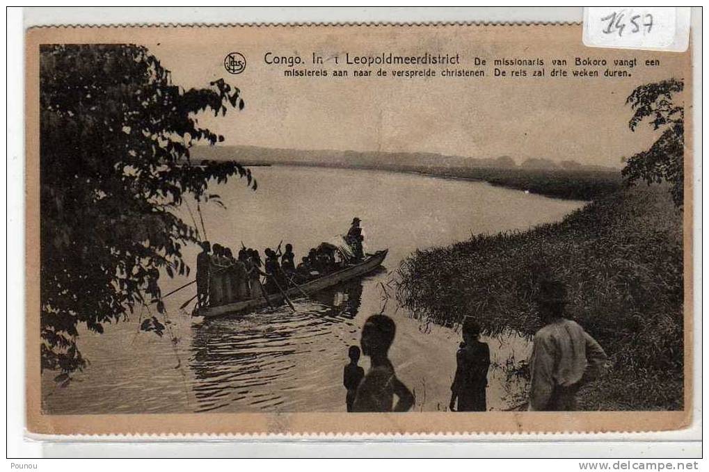 - CONGO - LEOPOLD DISTRICT - MISSIONNAIRE VAN BOKORO EN PRIERE SUR UNE PIROGUE (1457) - Kinshasa - Leopoldville (Leopoldstadt)