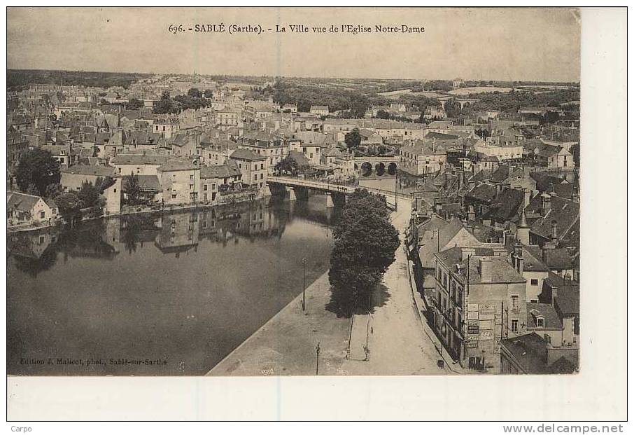 SABLÉ. - La Ville Vue De L'église N.D. - Sable Sur Sarthe