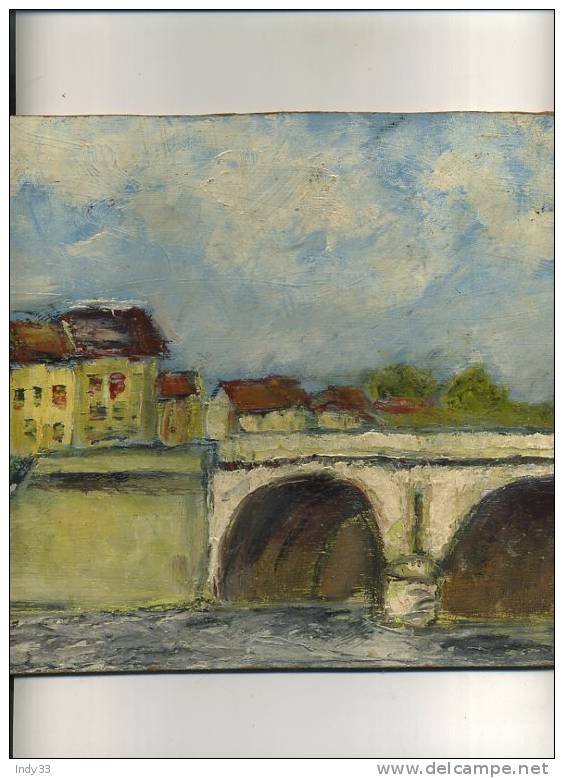 - RIVIERE AVEC PONT EN VILLE . HUILE SUR PANNEAU STRATIFIE . NON SIGNEE - Olii