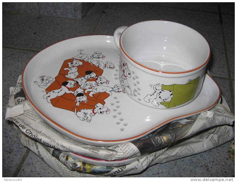 DISNEY 1 LOT  ASSIETTES ET BOL DONALD 101 DALMATIENS ....... POUR BEBE A VOIR - Other & Unclassified