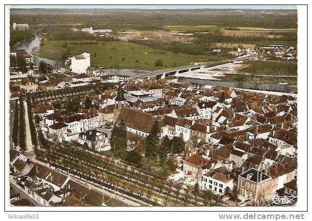 BRAY SUR SEINE  -  **  VUE GENERALE AERIENNE **  -   Editeur: COMBIER --  N°: Cc 43.56 A - Bray Sur Seine