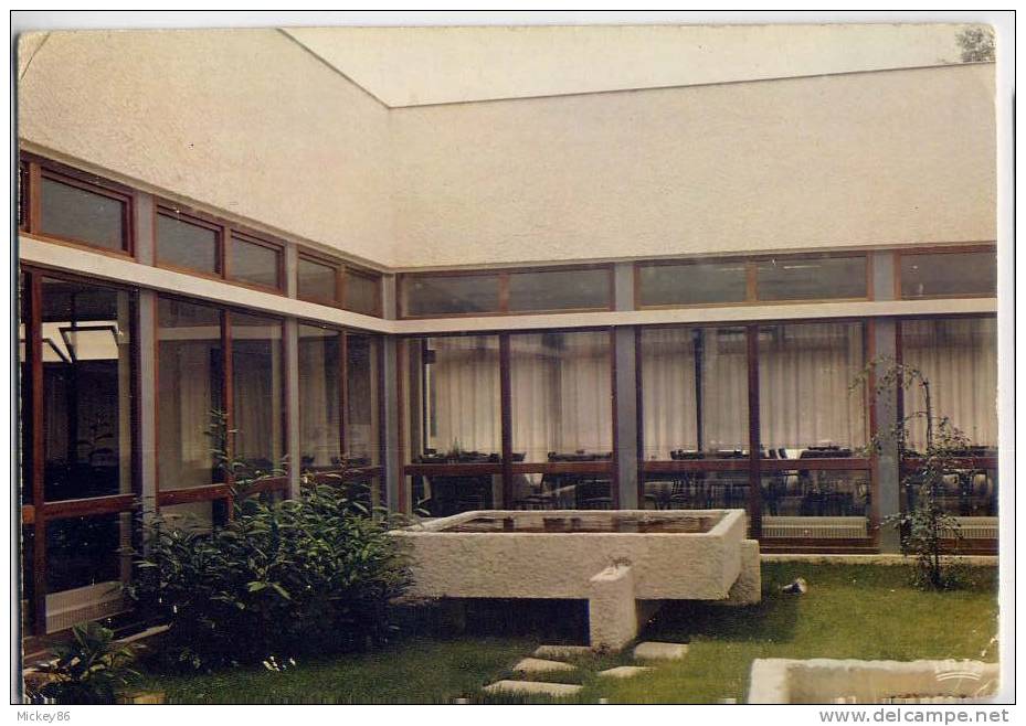 Fleury-Mérogis --1970--Clinique F.H .Manhes--Le Patio,cm N°6 Imp Hélio-Cachan - Fleury Merogis