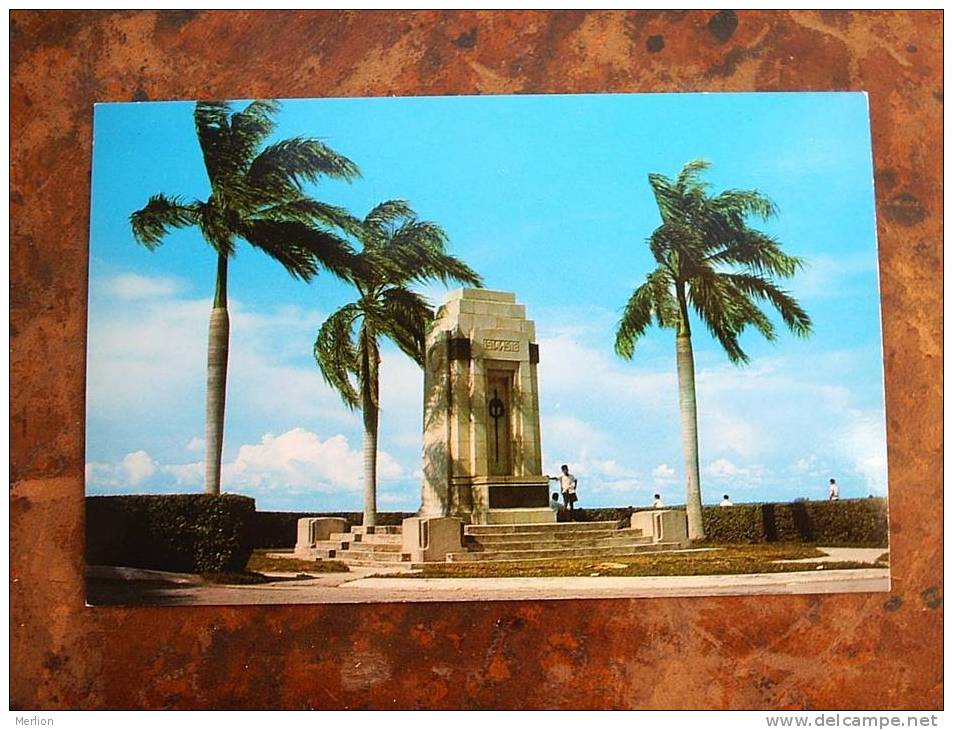 Malaysia , The Cenotaph WWI WWII Memorial  Penang Malaya Cca 1960´s  EF  D10257 - Malesia