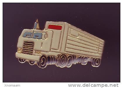 Pin´s - Camion - Transportation