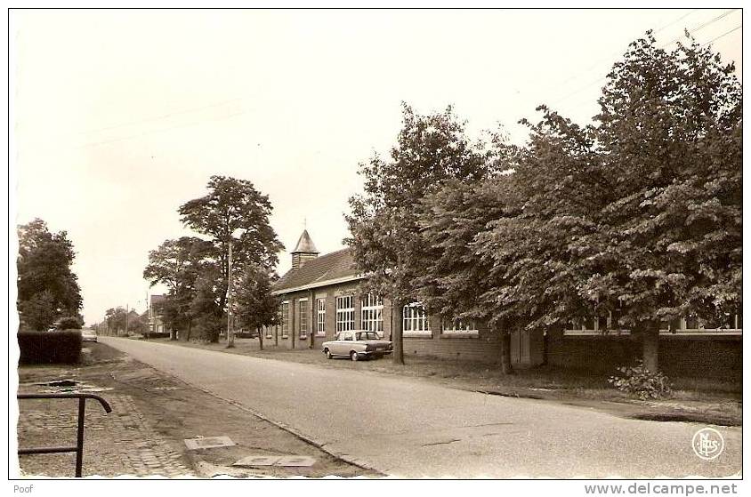 Heppen : School En Kerk Iemert - Leopoldsburg