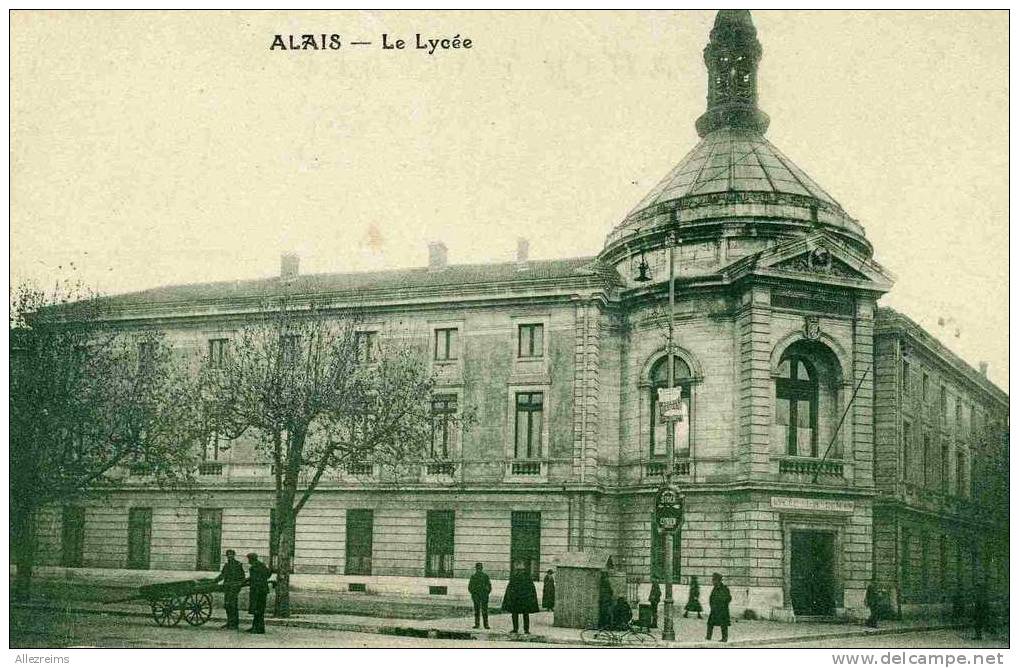 CPA 30 : ALAIS      Le Lycée   A VOIR !!!!! - Alès