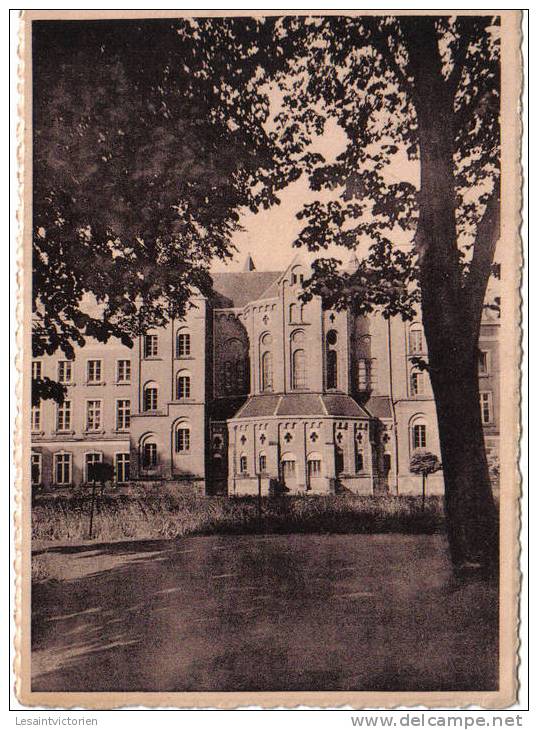 ARLON  MAISON ST FRANCOIS XAVIER CHOEUR DE L'EGLISE ET MAISON DE RETRAITE VUS DU JARDINS - Aarlen