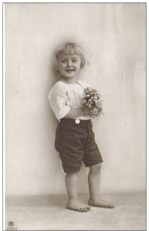 Fille Avec Fleurs - Meisje Met Bloemen - Marcofilie - Cachet Militaire Allamand Charleroi - 11-10-1918 - Babies