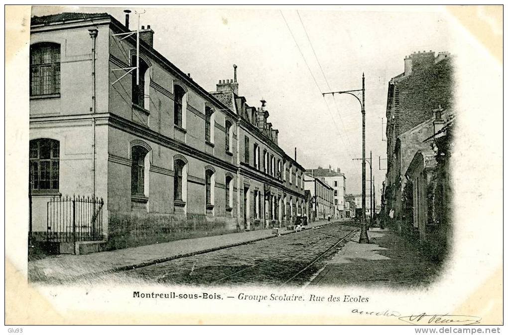 CPA - Montreuil-sous-Bois (93) - Groupe Scolaire. Rue Des écoles - Montreuil