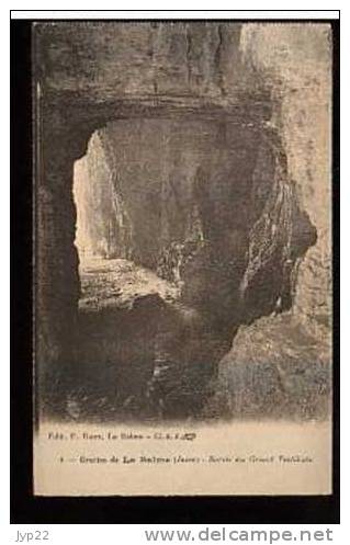 Jolie CP Ancienne 38 Grottes De La Balme Sortie Du Grand Vestibule - Neuve Ed Roux La Balme 4 - La Balme-les-Grottes