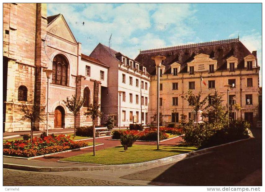 VILLEJUIF EGLISE MAIRIE - Villejuif