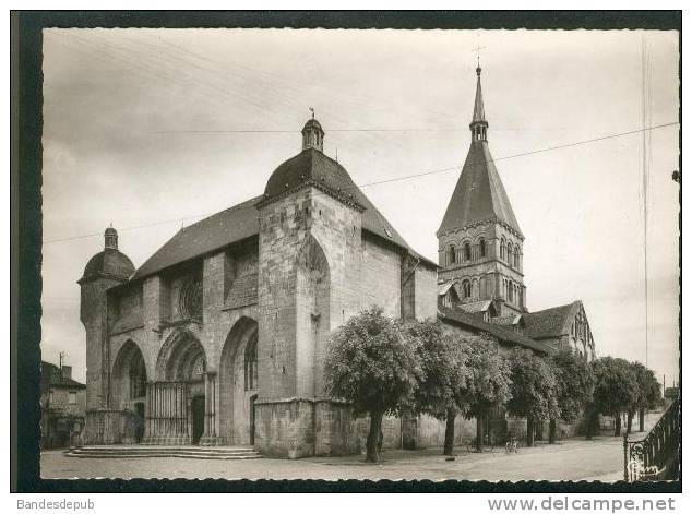 CPSM - Wassy (52) - Eglise Abbatiale Notre Dame ( COMBIER CIM 100) - Wassy