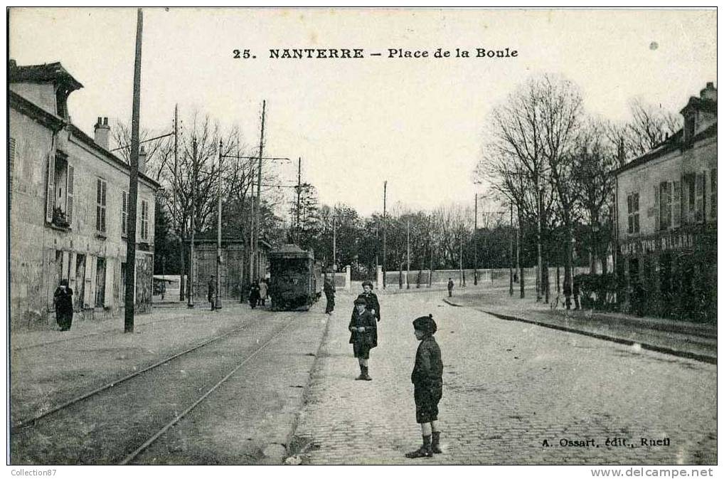 92 - NANTERRE - PLACE De La BOULE - STATION Du TRAMWAY Devant Le CAFE BILLARD - Nanterre