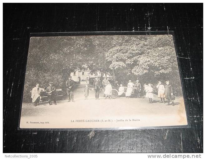 LA FERTE-GAUCHER - JARDIN DE LA MAIRIE - 77 SEINE ET MARNE - CARTE POSTALE FRANCE - La Ferte Gaucher