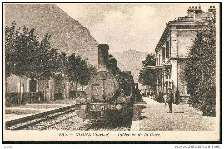 UGINE INTERIEUR DE LA GARE REF 4317 - Ugine