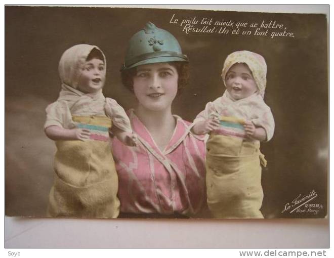 Poupée Doll Carte Patriotique Femme Poilu Avec Deux Poupées Casque - Jeux Et Jouets