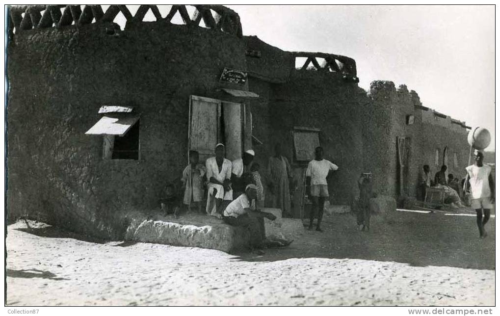 RARE <  NIGER < RUE Du VILLAGE De ZENGOU Près ZINDER - Niger