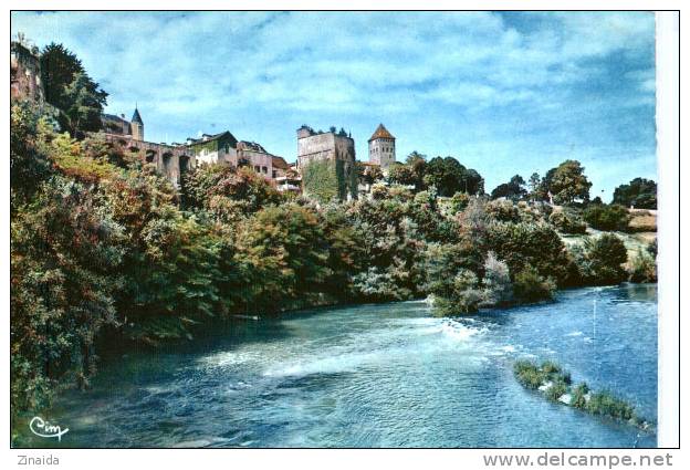 CARTE POSTALE DE SAUVETERRE DE BEARN - VUE GENERALE PRISE DU VIEUX PONT - Sauveterre De Bearn