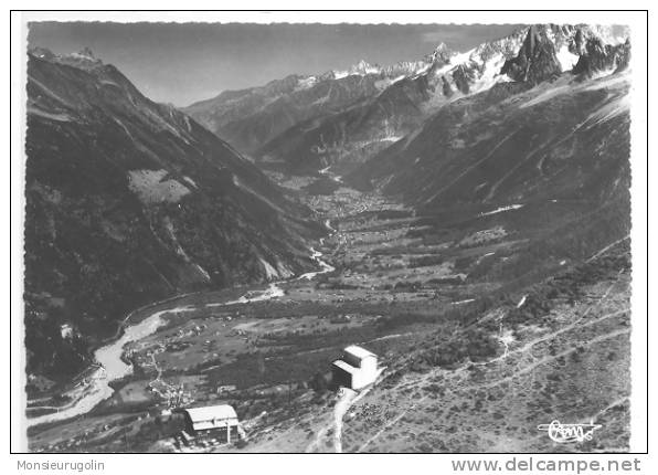 74 )FL) LES HOUCHES, Station Supérieure Du Téléphérique, Plateau De Bellevue Et Vallée De Chamonix, CPSM Combier édit - Les Houches