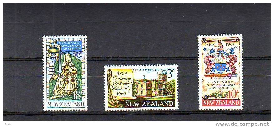 NUOVA ZELANDA 1969 -  Gibbons 894/6** - N.Z.  Law Society - Unused Stamps