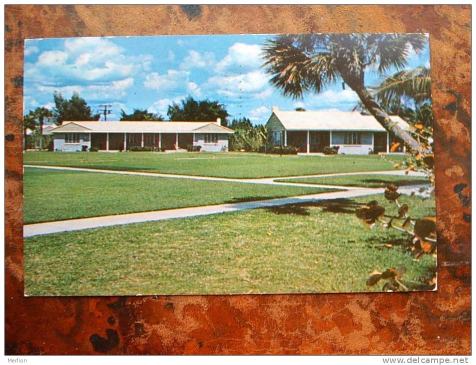Sarasota - Pecten And Tellina Cottages -Siesta Key - Florida    PU 1957   VF  D12874 - Sarasota