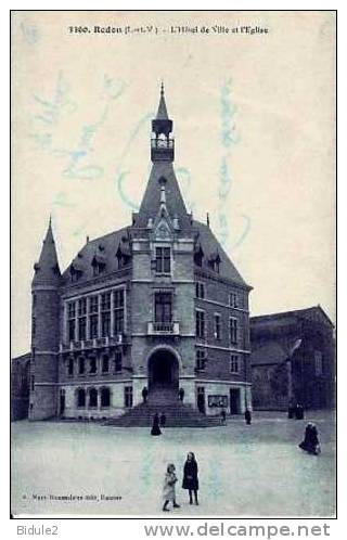 L' Hotel De Ville Et L'Eglise - Redon