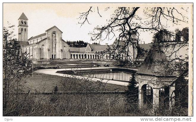 Abbaye D'orval La Cour D'honneur Et La Basillique - Florenville