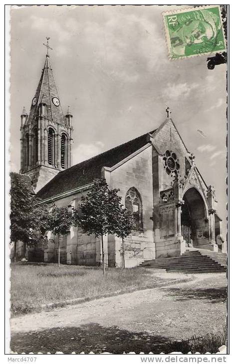 CONFLANS SAINT HONORINE 78 L Eglise En Date Du 20-08-1947 Avec Timbre Editions Abeille Carte Dentelée - Conflans Saint Honorine