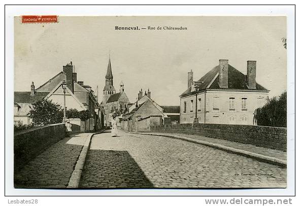 CPA 28.-BONNEVAL. Rue De Châteaudun.-animé.-iop 903 - Bonneval