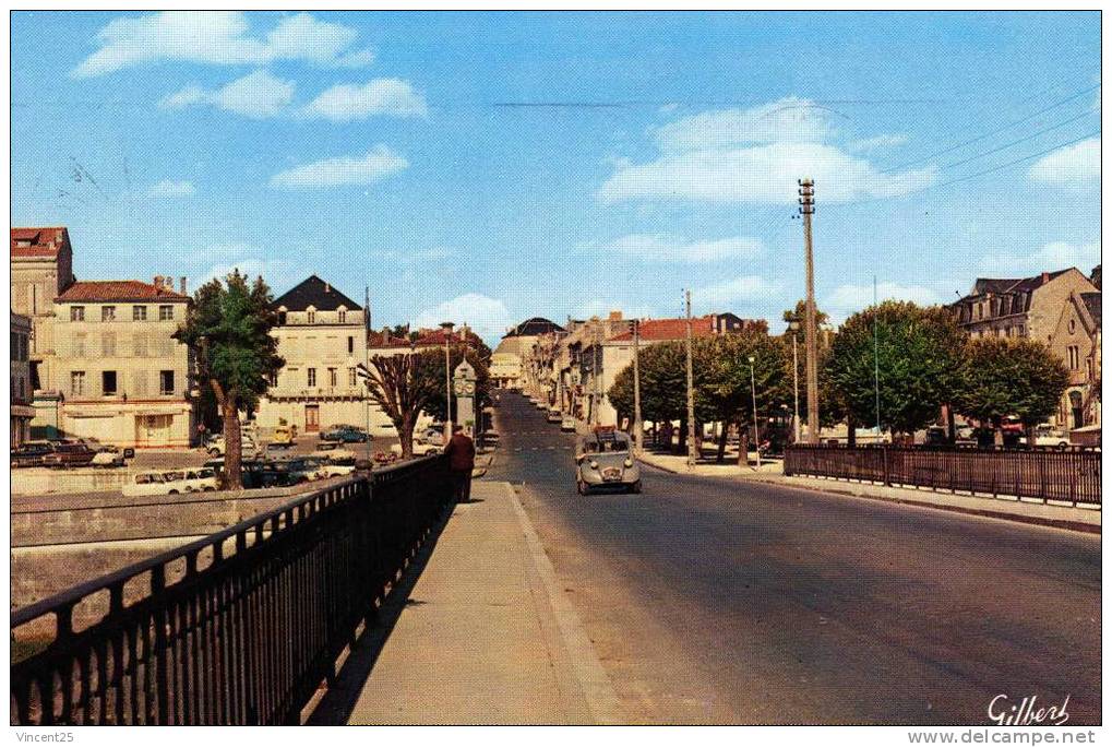 Jarnac Pont Sur La Charente 1960 70 Magnifique 2 Chevaux Break Citroen - Jarnac