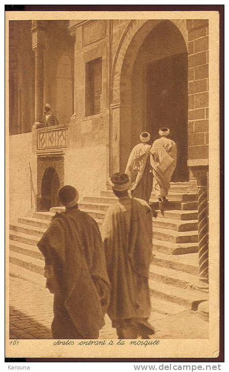 ALGERIE - Arabes Entrant à La Mosquée - 1925 - Men