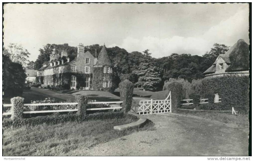 Manche 50. Oeuvre Des Pupilles De L'Ecole Publique. Château De L'Angotière. - Autres & Non Classés