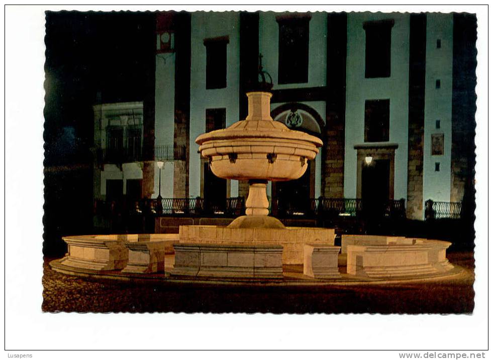 Portugal Cor 0730 – Alentejo – Évora – Fonte Henriquina Na Praça Do Giraldo Nocturno - Evora