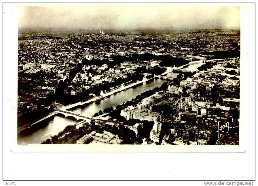 Paris - Panorama Sur La Seine Et La Butte Montmartre - La Seine Et Ses Bords
