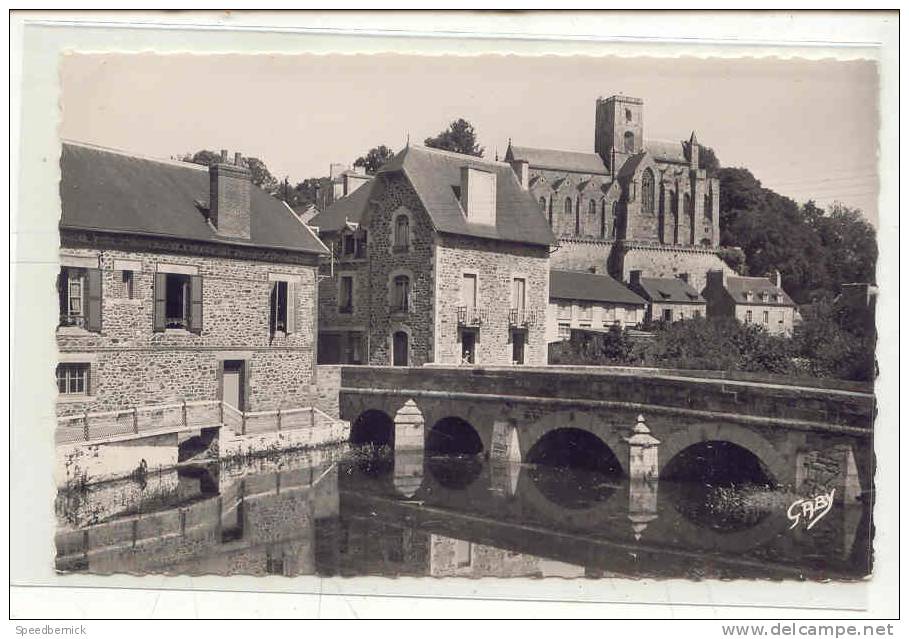 22-189 LAMBALLE. Eglise N Dame Pont De Calmette Sur Gouessant . Gaby 3 - Lamballe