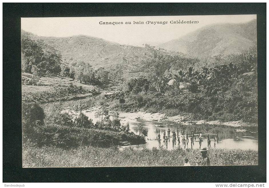Nouvelle Calédonie - Canaques Au Bain (  Ethnologie Ed. Messageries Maritimes Dos Précurseur ) - Neukaledonien