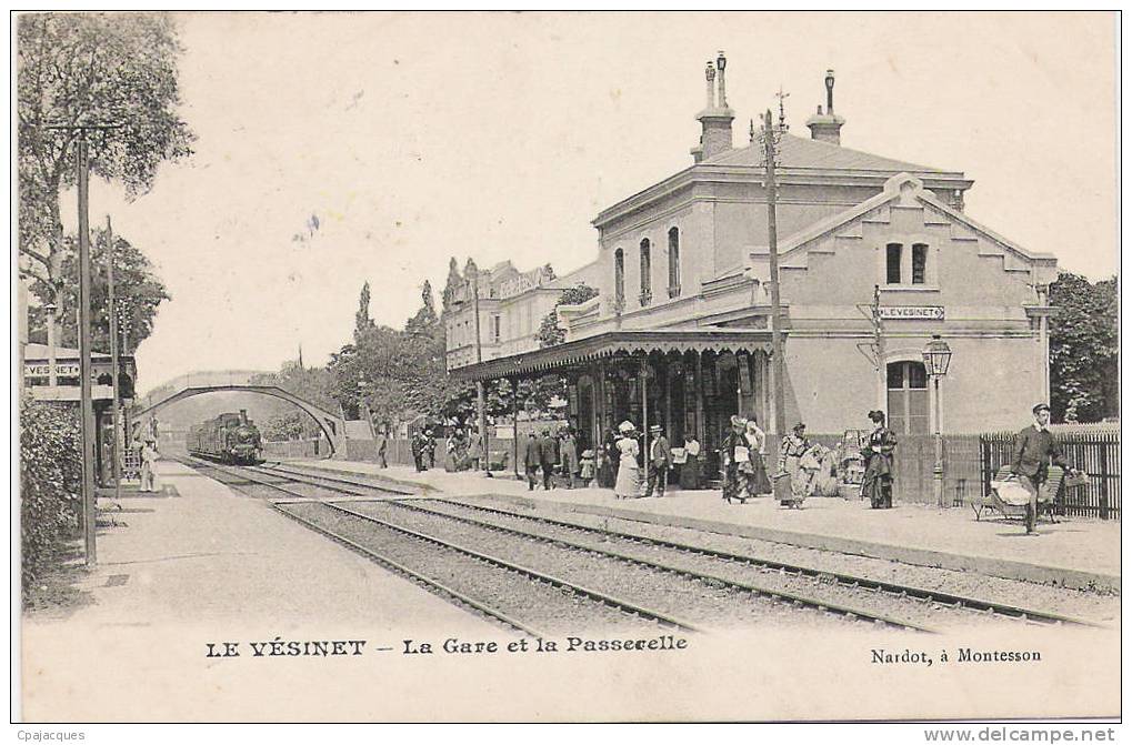 78- LE VESINET - LA GARE ET LA PASSERELLE AVEC ANIMATION. - Le Vésinet