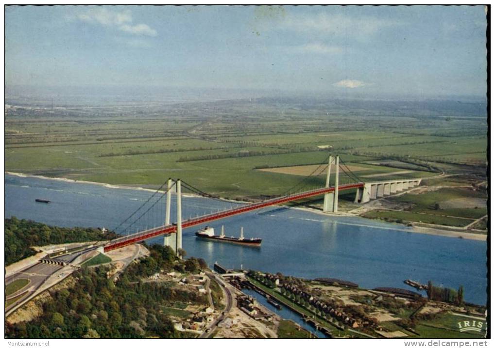 Tancarville Seine-Maritime 76. Le Pont Sur La Seine. Cargo. - Tancarville