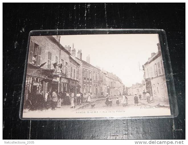 NANGIS - RUE DE LA POTERIE - MAGASIN COIFFEUR BAR CAFE - 77 SEINE ET MARNE - CARTE POSTALE FRANCE - Nangis