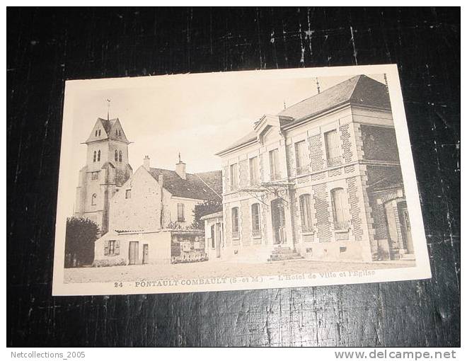 PONTAULT-COMBAULT - L'HOTEL DE VILLE ET L'EGLISE - 77 SEINE ET MARNE - CARTE POSTALE FRANCE - Pontault Combault