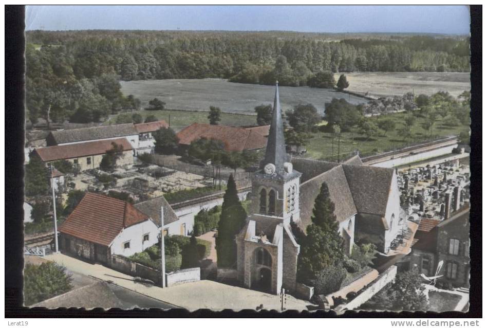 11...ST PARRES LES VAUDES....L'EGLISE....VUE GENERALE AERIENNE..............CPSM.....ECRITE..‹(•¿•)› - Port La Nouvelle