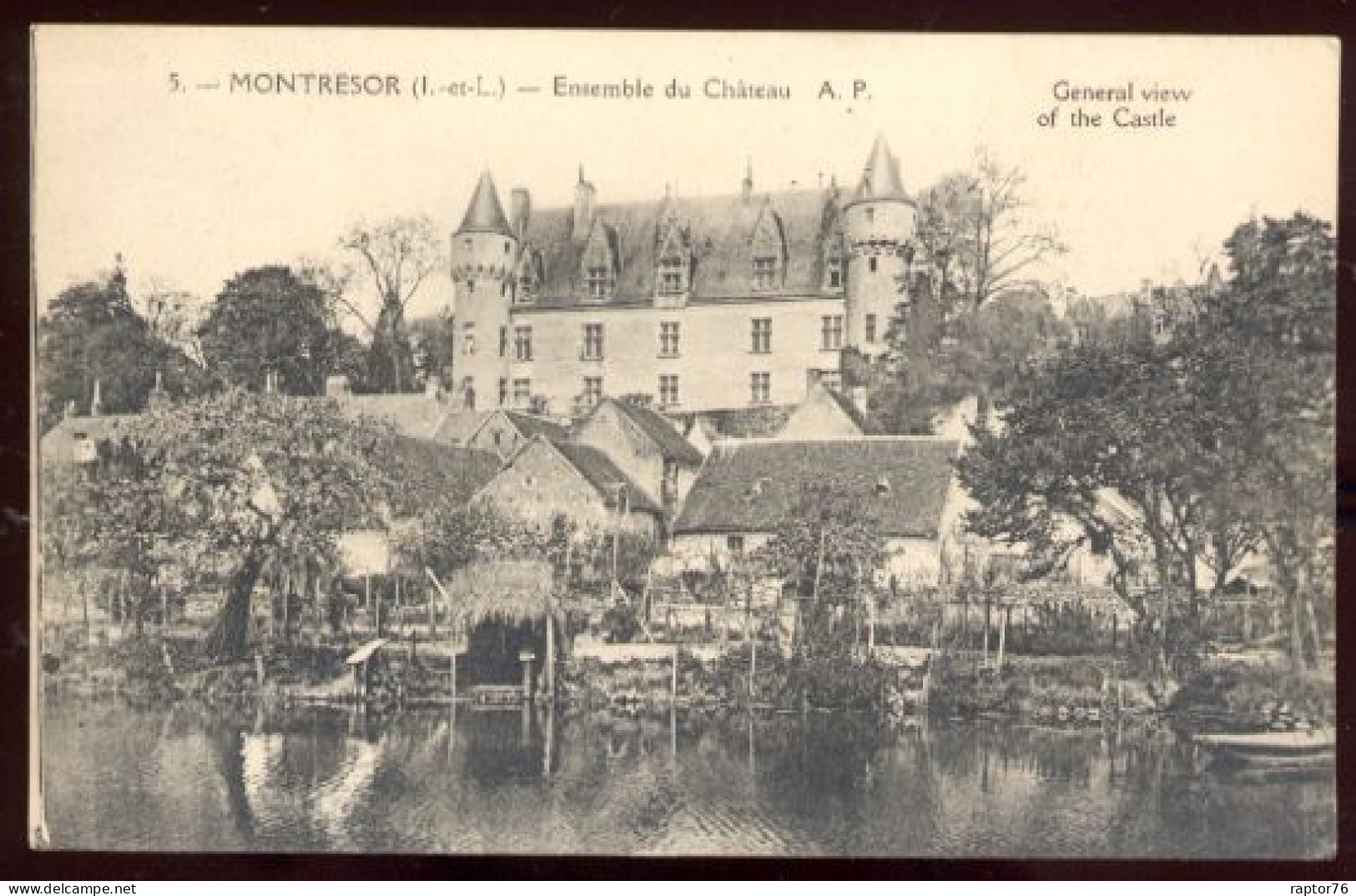 CPA Non écrite 37 MONTRESOR Ensemble Du Château - Montrésor