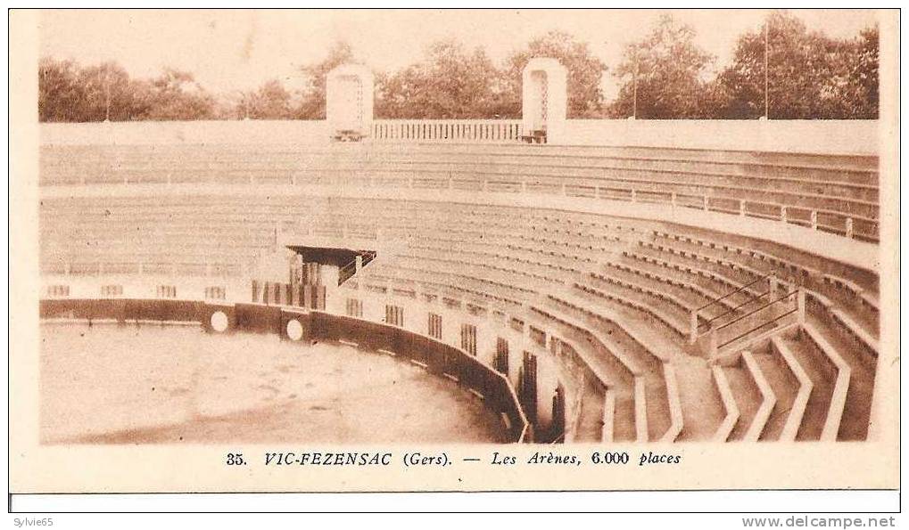 VIC FEZENSAC- Les Arenes 6000 Places - Vic-Fezensac